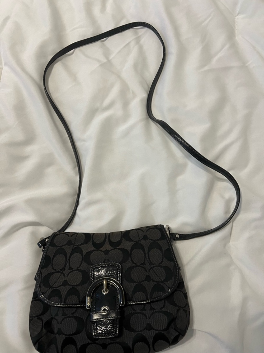 : Vintage Coach Soho Black Signature Canvas Crossbody Bag Y2K Buckle